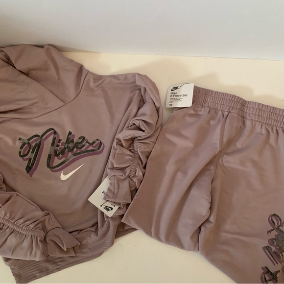 ❌❌NWT. NIKE Toddler Hoodie and Jogger Set - Picture 2 of 5